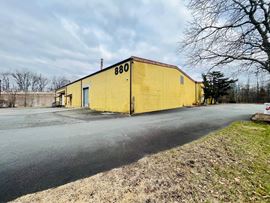 880 Alexander Rd