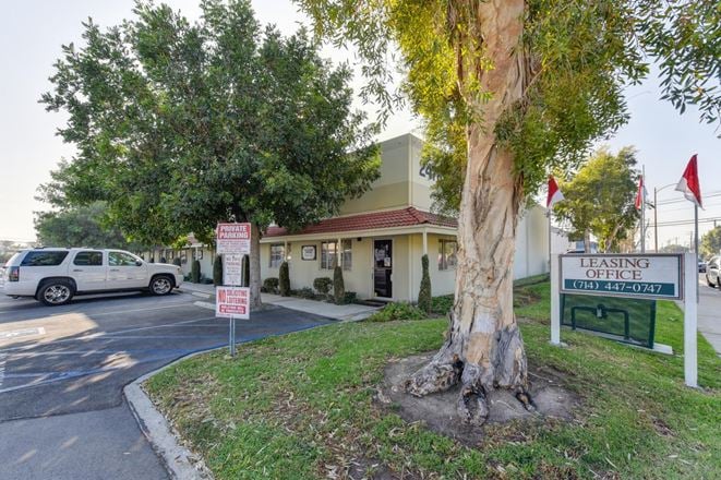 Fullerton Business Center
