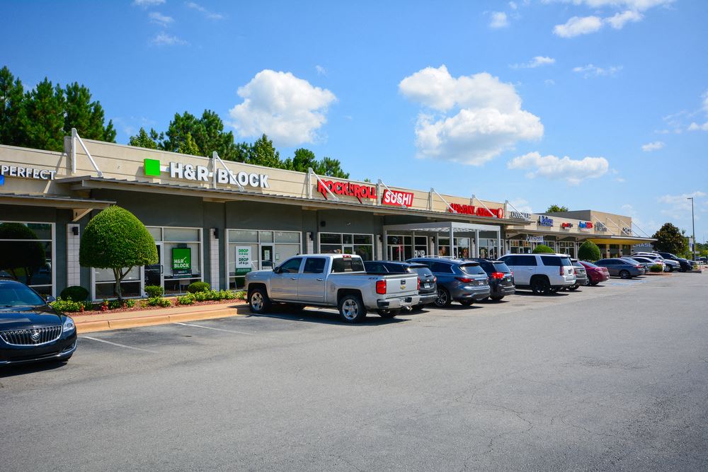 Chenal Creek Shopping Center