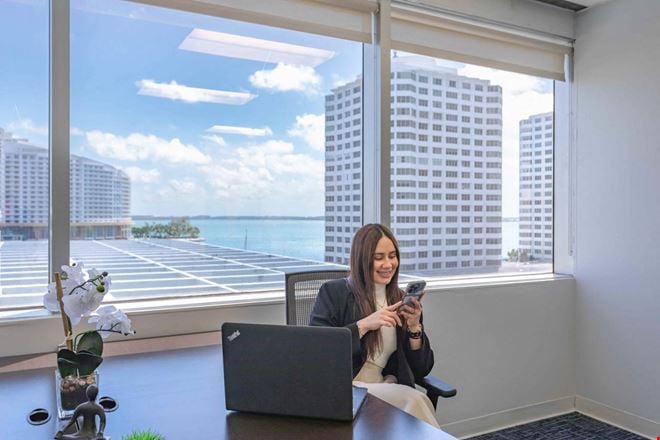 Quest Workspaces - Quest - Brickell City Centre