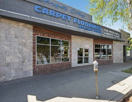 Retail space for Rent at 18314 Sherman Way in Los Angeles