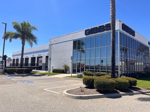 2200 Auto Center Drive