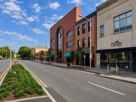 221 Main St