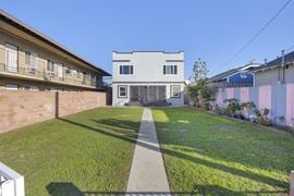 1364 Cherry Ave