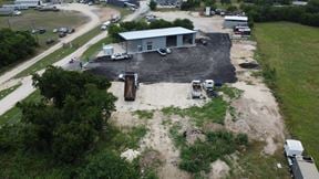8470 North IH 35 Service Road
