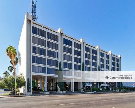 Office space for Rent at 15720 Ventura Blvd in Encino