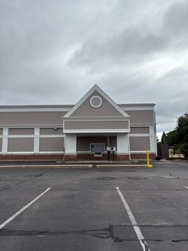 Freestanding Retail Opportunity ±15,251 SF