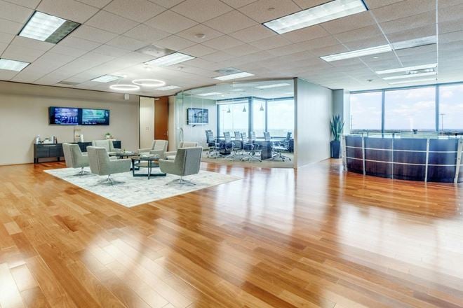 Lucid Private Offices - Galleria Addison