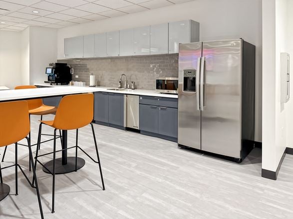 Regus - Hollywood - 1895 Tyler Street