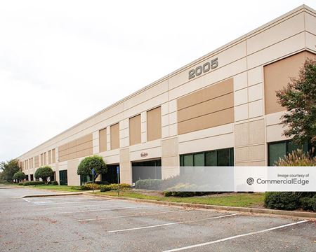 Industrial space for Rent at 2005 Newpoint Pkwy in Lawrenceville