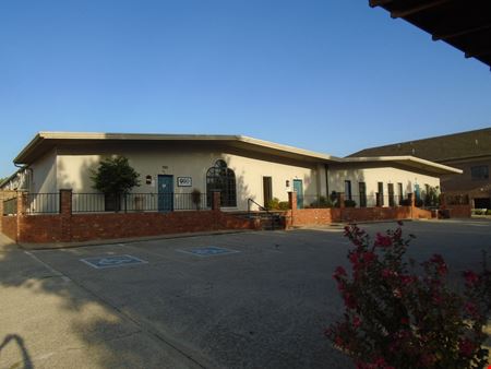 Photo of commercial space at 501 S Coltrane Rd in Edmond