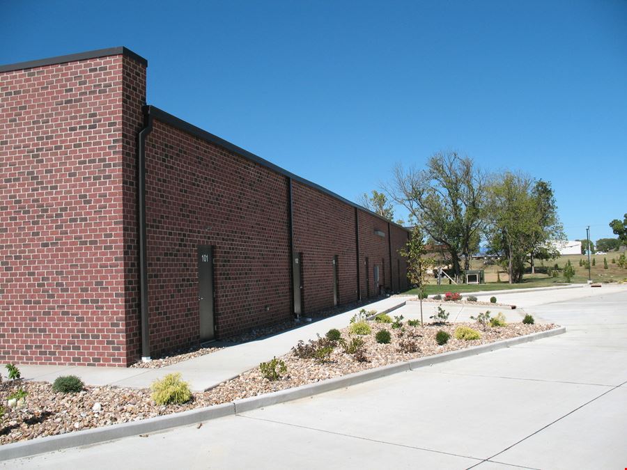 Office/Retail Space For Lease