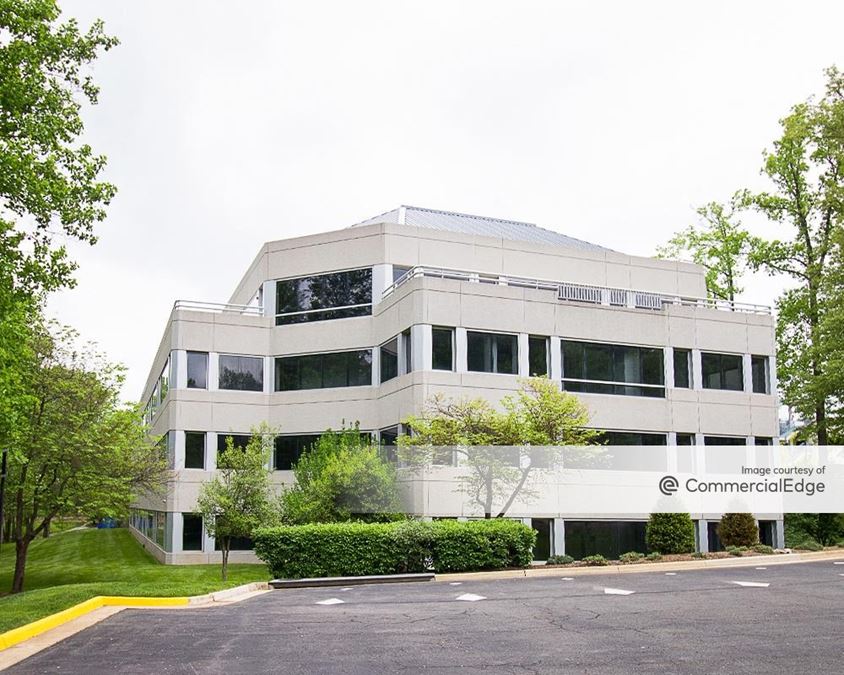 Fair Lakes V 12750 Fair Lakes Circle, Fairfax, VA Office Space
