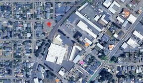 NE 10th and Irvine St NE