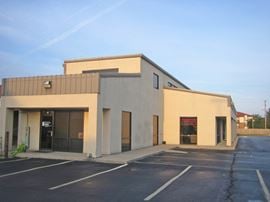 1,185 - 2,370 SF Office / Retail Spaces For Lease in Springfield