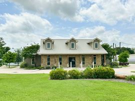 3209 Fort Worth Dr
