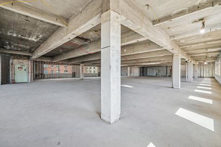 CON-081 Space Photo Gallery 4