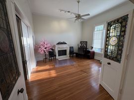 1901 Main St