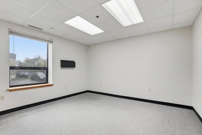 Industrial flex Space for Lease in Newburyport Seacoast Business Park