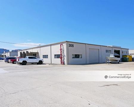 Industrial space for Rent at 308 East Dyer Road in Santa Ana