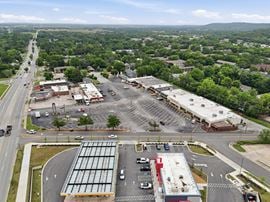 Oak Plaza