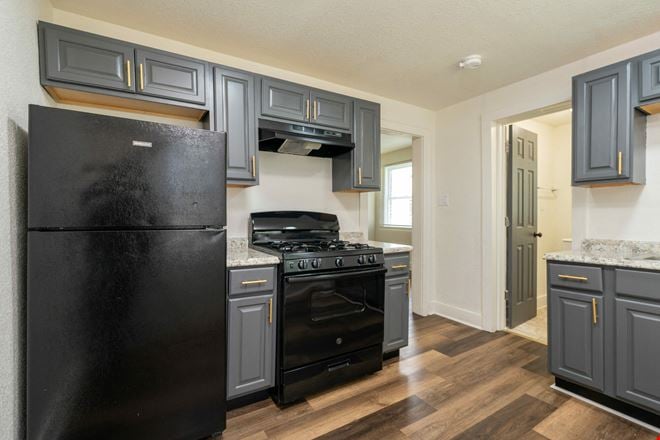 Wellington Place Apartments