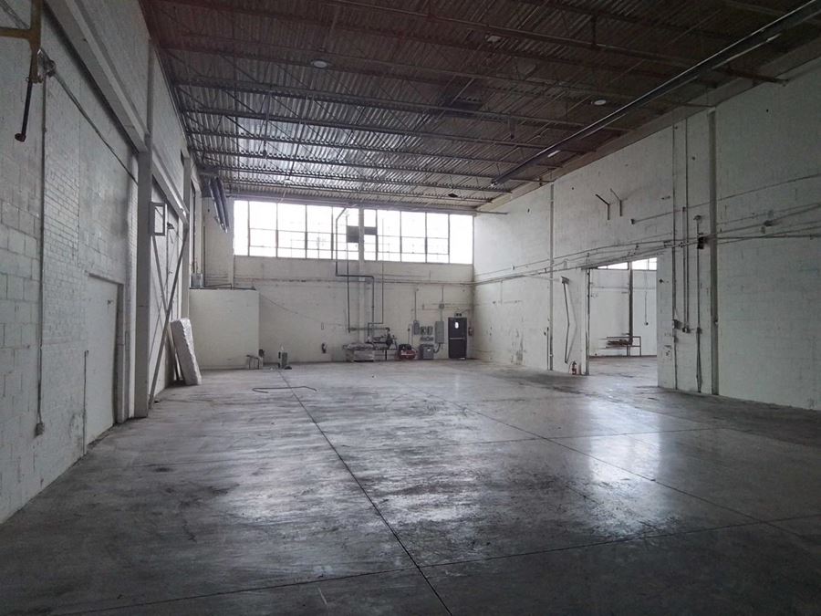 15,800 sqft private industrial warehouse for rent in Brampton