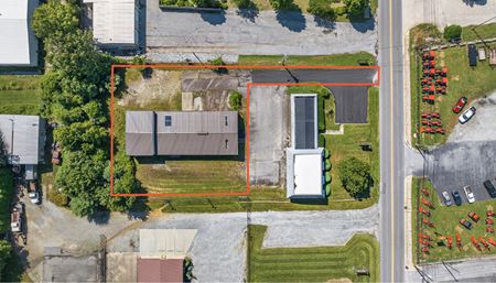 Commercial space for Rent at 210 Duncan Hill Road in Hendersonville