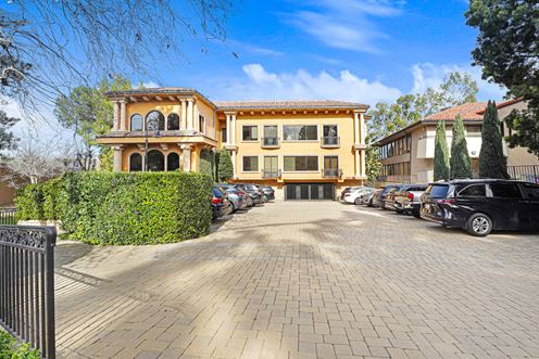 28047 Dorothy Dr