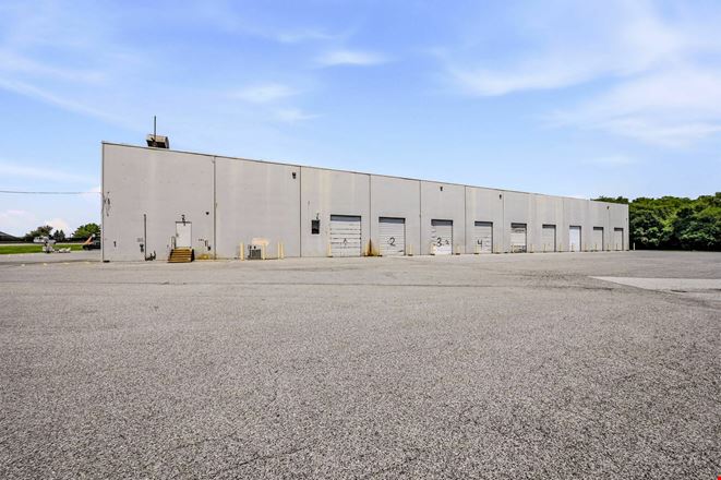 490 W Basin Rd, New Castle, DE