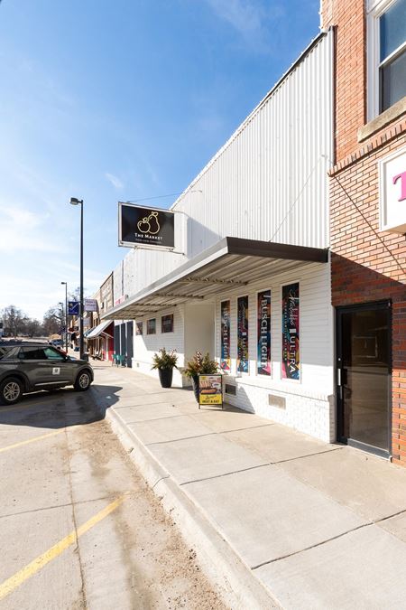 Retail space for Sale at 205 Main St in Louisville