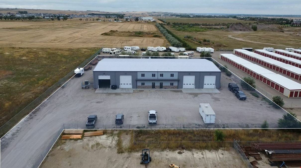 ±6,000 SF Industrial Unit with Fenced Yard