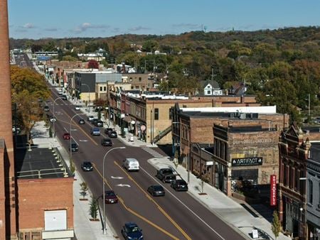 Retail space for Sale at 521 - 523 North Riverfront Drive in Mankato