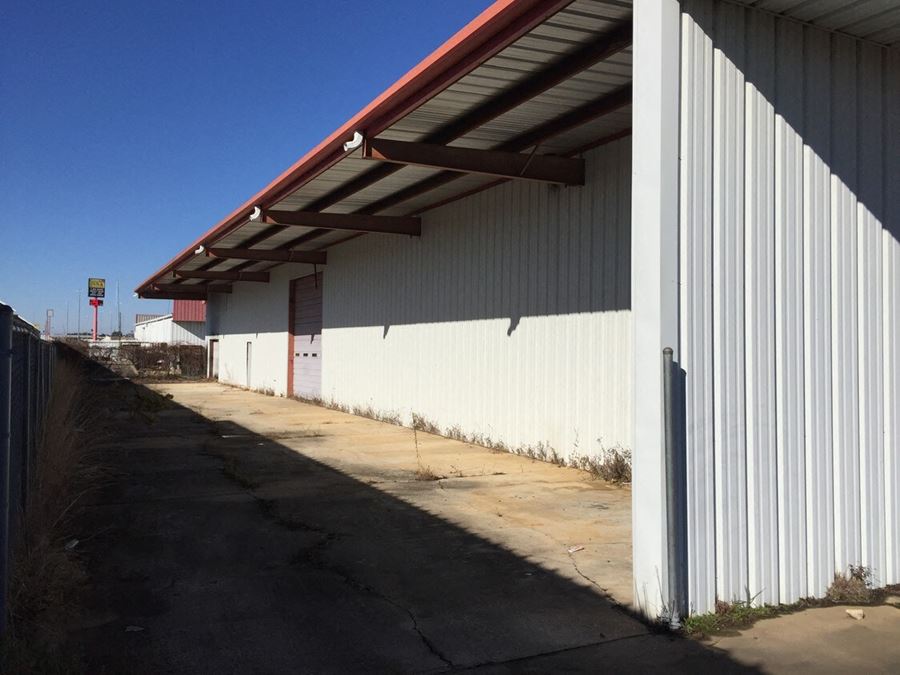 6,720 SF Building For Sale Or Lease