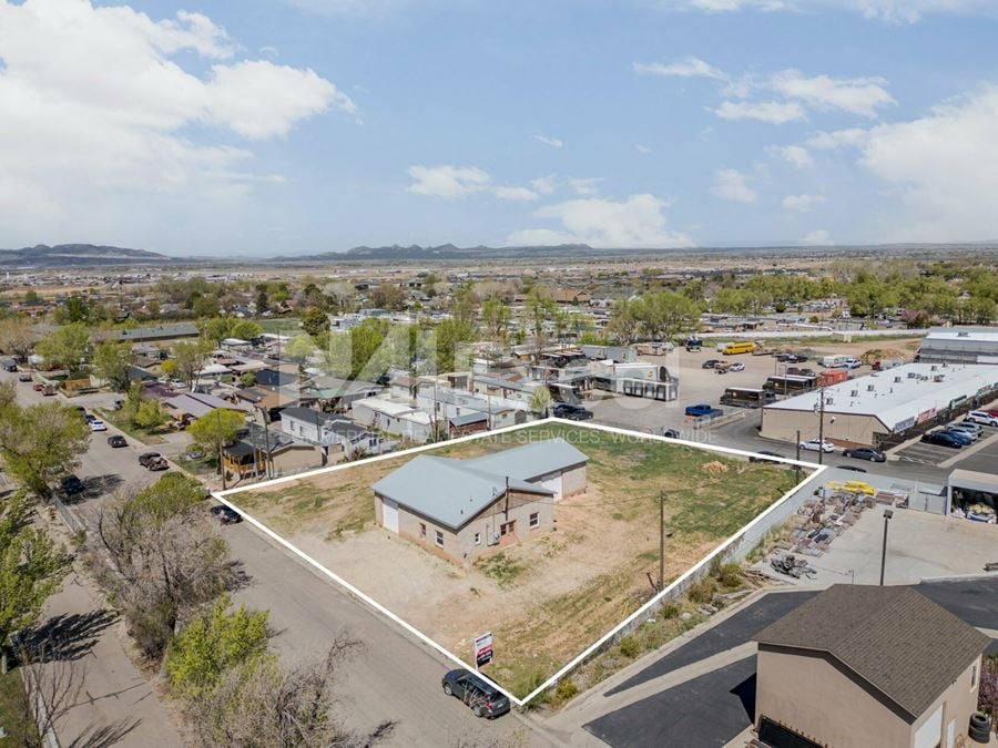 Office Warehouse Building Available Off Of Main Street