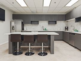 Regus - Markham - 7300 Warden Ave