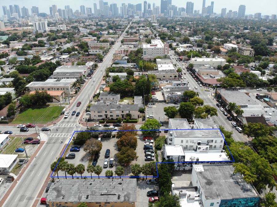 Retail property in MIAMI, FL