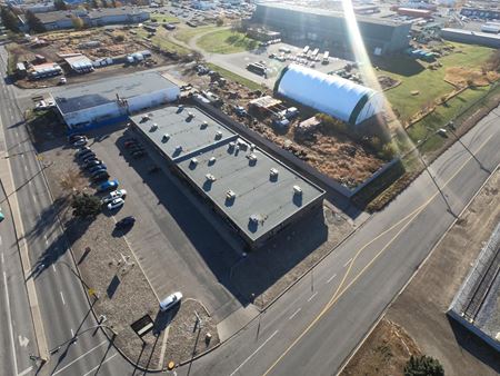 Photo of commercial space at 2802, 2804, and 2810 5 Avenue North in Lethbridge