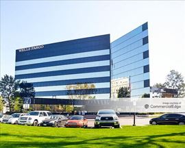 Koll Center Newport - 4590 MacArthur Blvd
