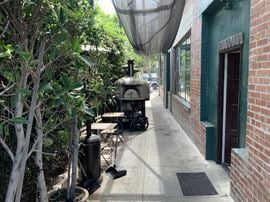 2821-2823 Main St