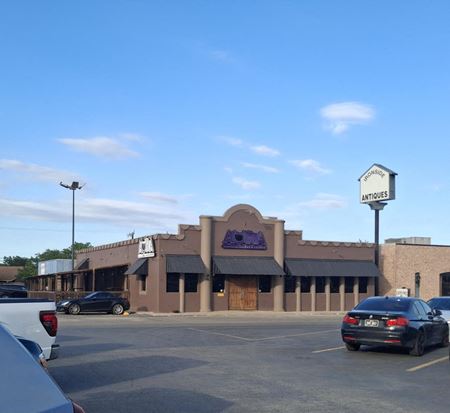 Retail space for Rent at 10227 Ironside Dr in San Antonio