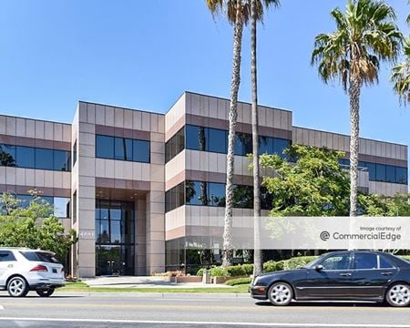 Office space for Rent at 4601 Wilshire Blvd in Los Angeles