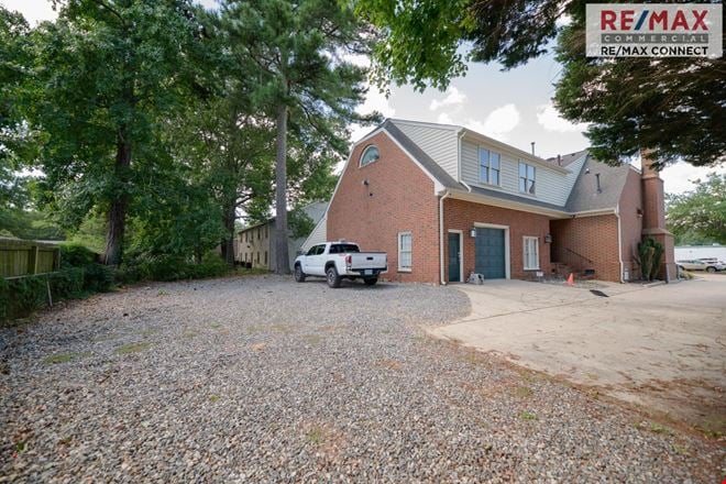 760 McGuire Place