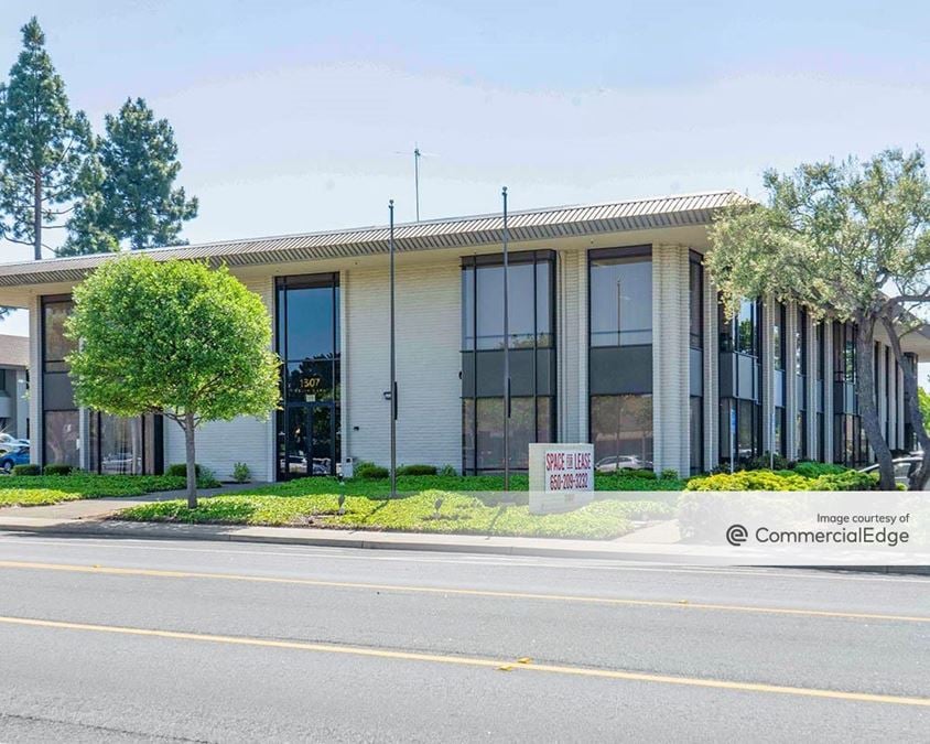 De Anza Office Center