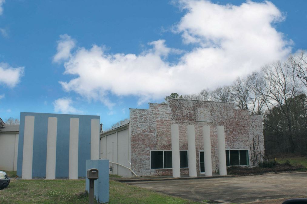 245 Flowood Drive - "The Columns" Buildings