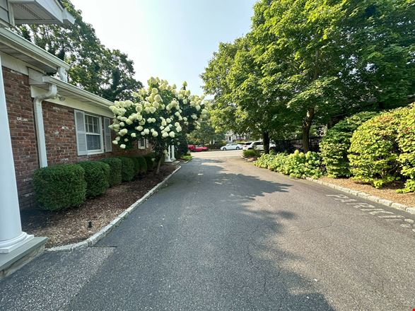 445 Main St