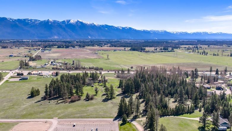 3796 Highway 2 E