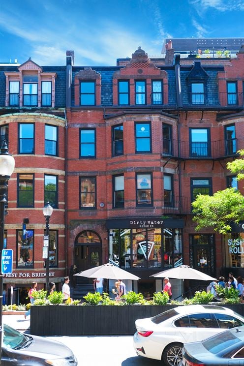 222 Newbury St