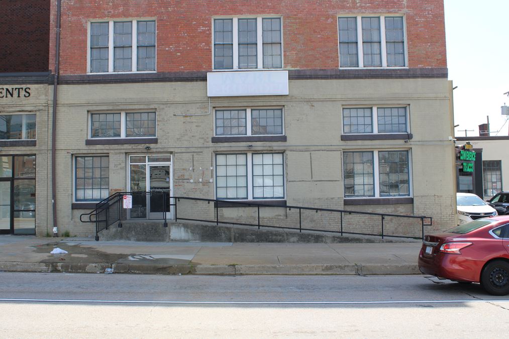 Retail/Convenience Store at Raven Place