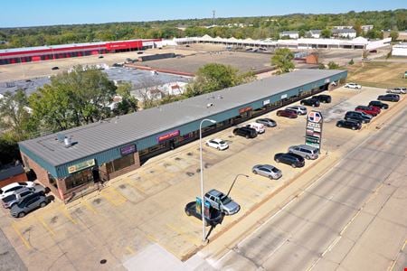 Retail space for Sale at 4325 N Sheridan Road in Peoria